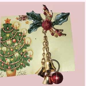 Holly Leaves & Berries Christmas Brooch w/ Gold Dangling Bells